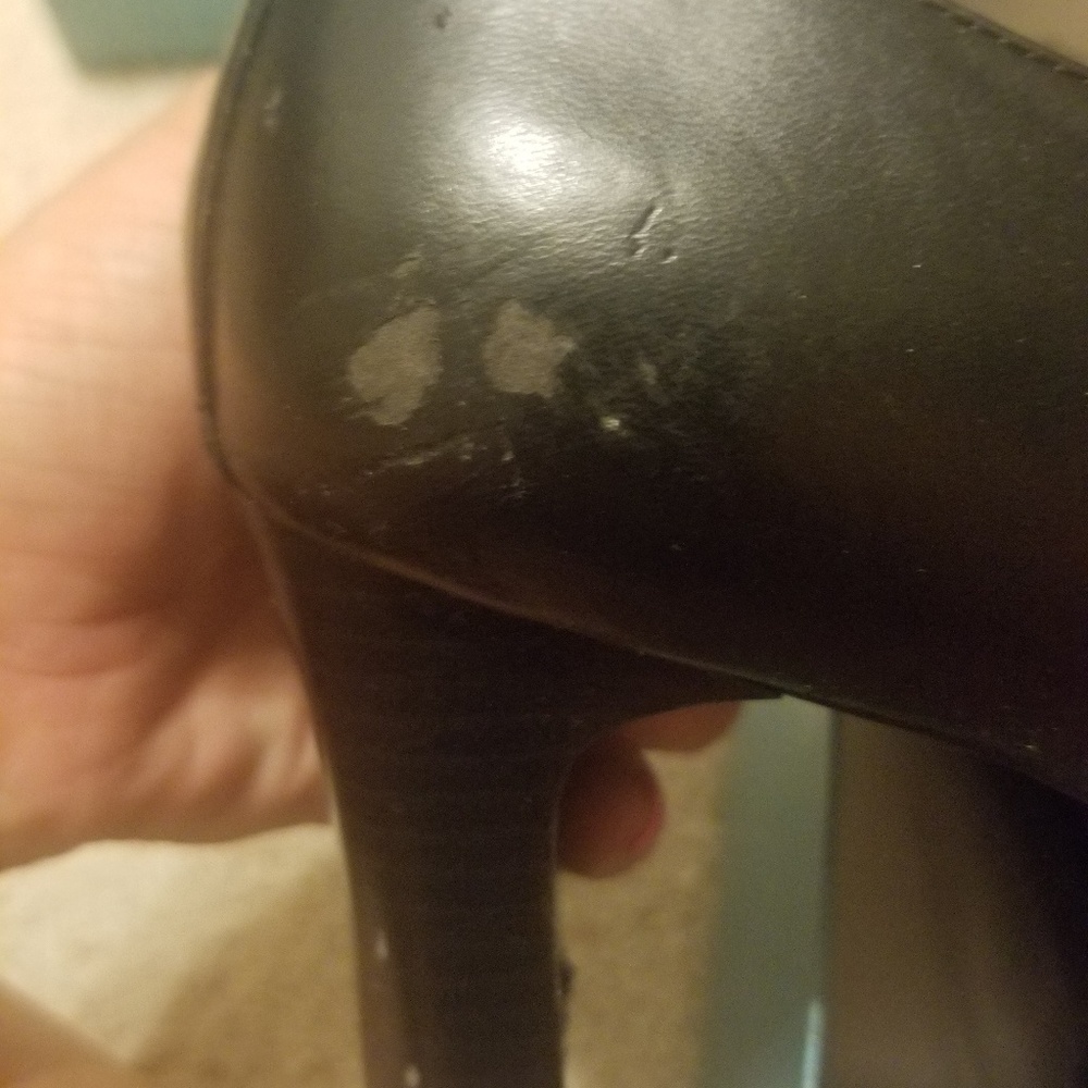 Shoes - Picture 2 of 4